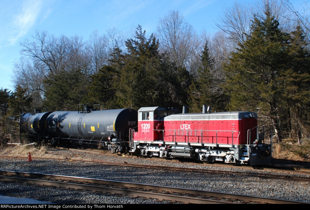 LTEX 1209 works Reckitt Benckiser's facility along CSX's Trenton Line